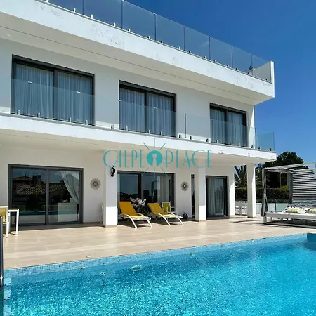 Valentina De Lujo Con Piscina Villa *