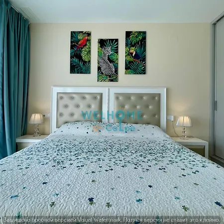 Valentina De Lujo Con Piscina