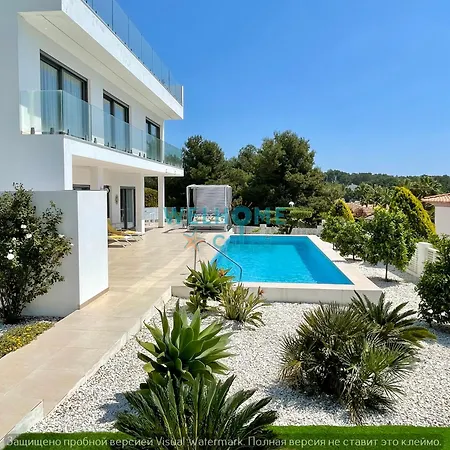 Valentina De Lujo Con Piscina Villa Calp